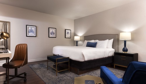 Habitación superior, 1 cama de matrimonio grande con sofá cama
