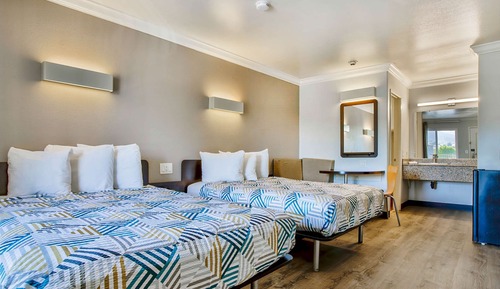 Habitación estándar, 2 camas de matrimonio, fumadores, frigorífico y microondas
