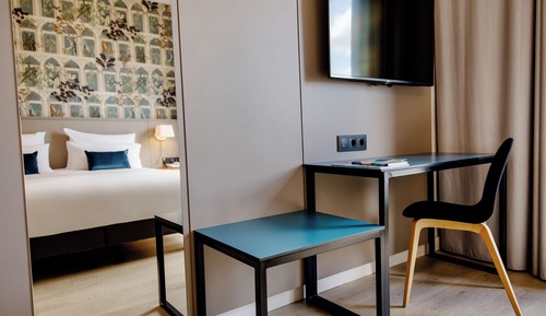 Special One with Twin Bed