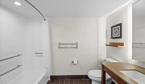 Habitación, 2 camas de matrimonio, accesible para personas con discapacidad (NonSmoking  )