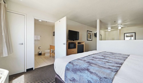 Suite, 1 cama de matrimonio grande, no fumadores (Oversized Room;with Sofabed)