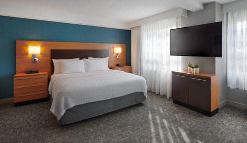 Estudio, 1 cama de matrimonio grande con sofá cama