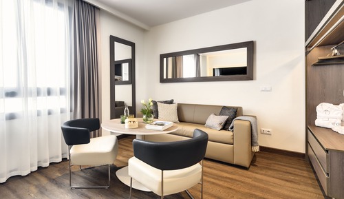 Grand Premium The Level with Bathtub (2+2)