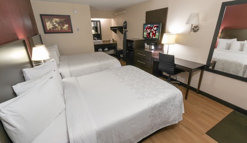 Habitación Deluxe, 2 camas de matrimonio (Smoke Free)