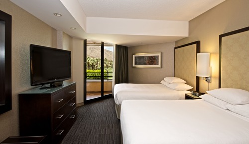 Suite, 2 camas dobles, vistas a la piscina