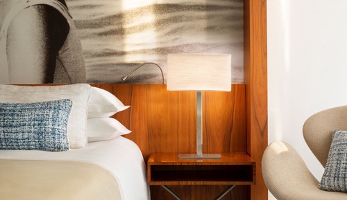 Habitación Deluxe, 1 cama de matrimonio grande, no fumadores, vistas parciales al mar