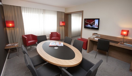 Suite, 1 cama doble (Separate Lounge Area)