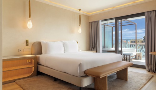 Suite, balcón, vistas a la ciudad