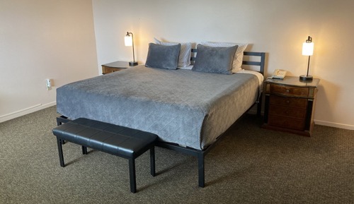 Habitación estándar, 1 cama de matrimonio grande, no fumadores, vistas parciales al mar