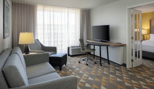 Suite, 1 cama de matrimonio grande con sofá cama