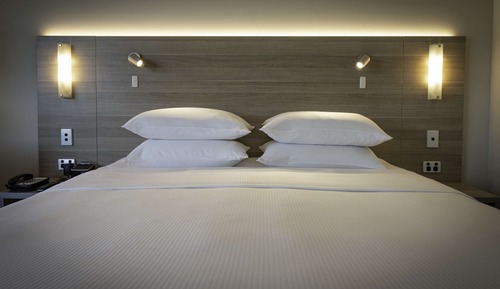 Habitación, 1 cama de matrimonio grande, accesible para personas con discapacidad (Roll-In Shower)