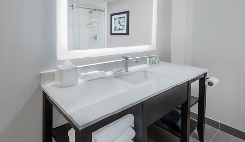 Habitación, varias camas, accesible en silla de ruedas (Communications, Mobility, Access Tub)