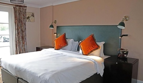 Habitación estándar con 1 cama doble o 2 individuales