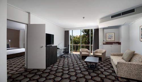 Suite Embassy