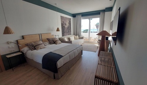 Habitación cuádruple, balcón, vistas al mar