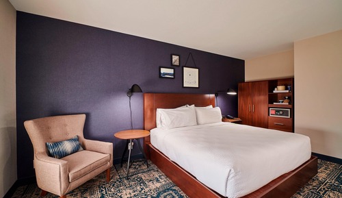 Habitación, 1 cama de matrimonio grande, no fumadores (Mobility/Hearing Access, Roll-in Shwr)