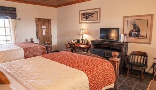 Habitación Deluxe, 2 camas de matrimonio (Cavalry)
