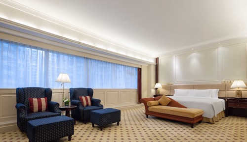 Suite junior, 1 cama de matrimonio grande (High Floor, Living and Dining Areas)
