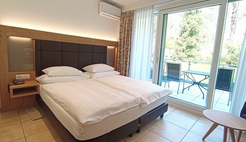 Habitación doble, vistas al parque