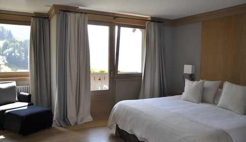 Suite panorámica, 2 habitaciones, balcón, junto a la montaña