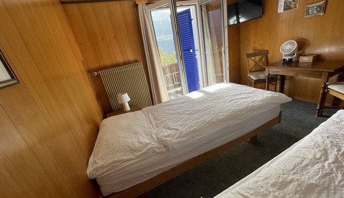Habitación estándar con 1 cama doble o 2 individuales