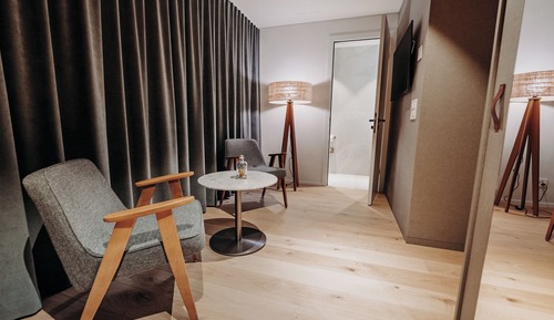Chalet-Suite, Balkon Bergblick