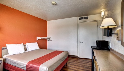 Habitación Deluxe, 1 cama de matrimonio, no fumadores, frigorífico y microondas