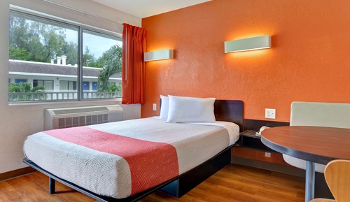 Habitación Deluxe, 1 cama doble, accesible para personas con discapacidad, no fumadores