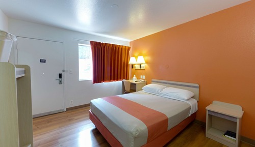 Habitación estándar, 1 cama de matrimonio, accesible para personas con discapacidad, no fumadores