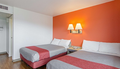 Habitación estándar, 2 camas dobles, accesible para personas con discapacidad, no fumadores