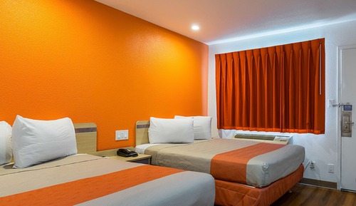 Habitación estándar, 2 camas dobles, fumadores
