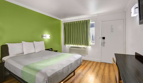 Habitación Deluxe, 1 cama de matrimonio, no fumadores, frigorífico y microondas