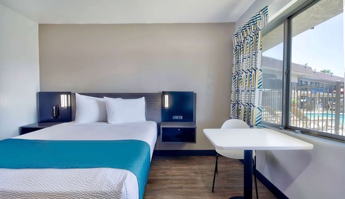 Habitación Deluxe, 1 cama de matrimonio, fumadores, frigorífico y microondas