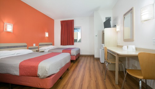 Habitación estándar, 2 camas dobles, accesible para personas con discapacidad, no fumadores