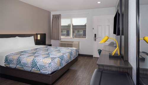 Habitación Deluxe, 1 cama de matrimonio, accesible para personas con discapacidad, no fumadores