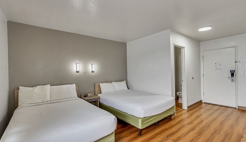Habitación estándar, 2 camas dobles, no fumadores
