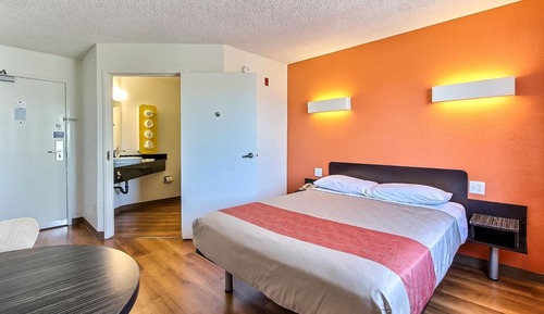 Habitación estándar, 1 cama de matrimonio grande, no fumadores