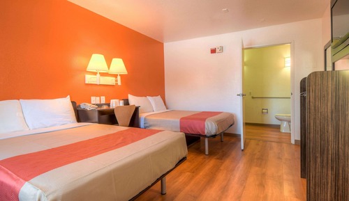 Habitación estándar, 2 camas dobles, no fumadores