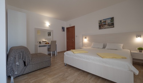 Habitación cuádruple familiar, 1 habitación, balcón