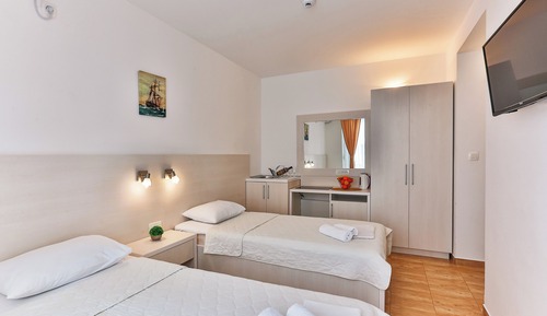 Habitación con 2 camas individuales