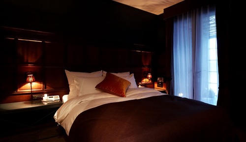 Premium Double (Onsite extra person fee KRW 20,000 for 3+ people stay)