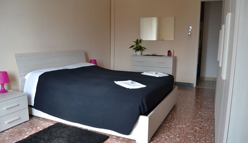 Habitación doble, baño compartido (Balcony)