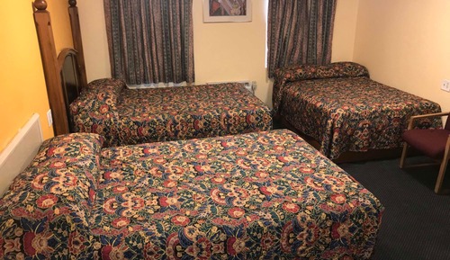 Habitación estándar, cocina básica (3 Full beds)