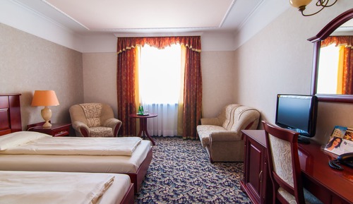 Habitación clásica con 2 camas individuales