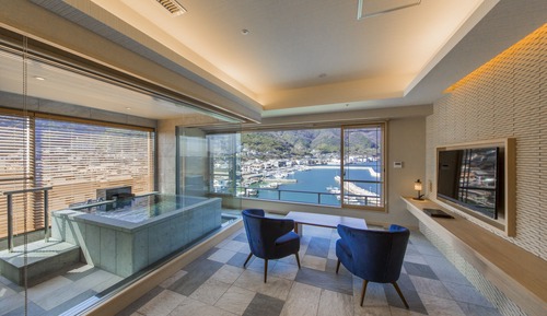 Suite económica, no fumadores, vistas al puerto (72sqm, View Bath, 410)