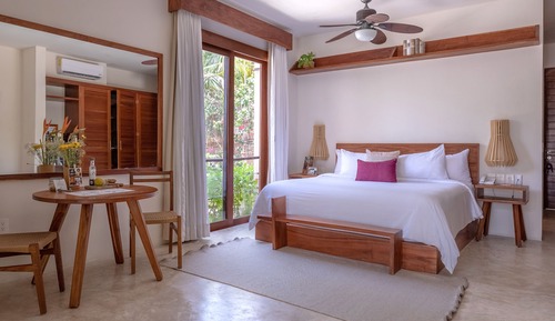 Suite, vistas al jardín, planta baja (with plunge pool)