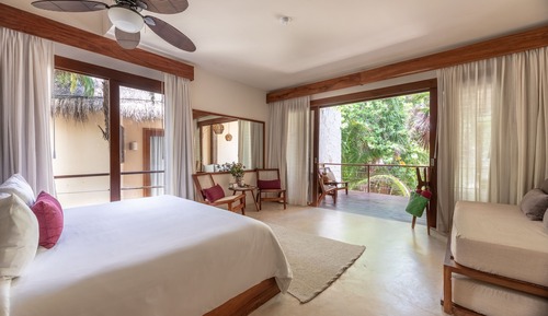 Garden view Balcony Suite