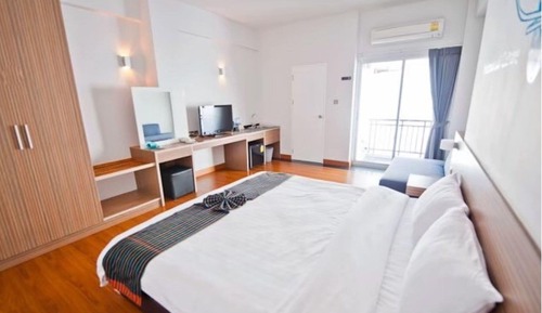 Habitación individual Deluxe, balcón (Deluxe Balcony with Breakfast)