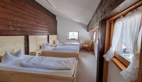 Apartamento, balcón, vistas a la montaña (Sonn)