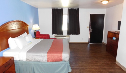 Efficiency, Habitación, 1 cama de matrimonio grande, fumadores